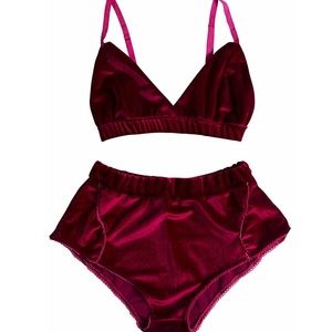 Red Velvet Lingerie Set